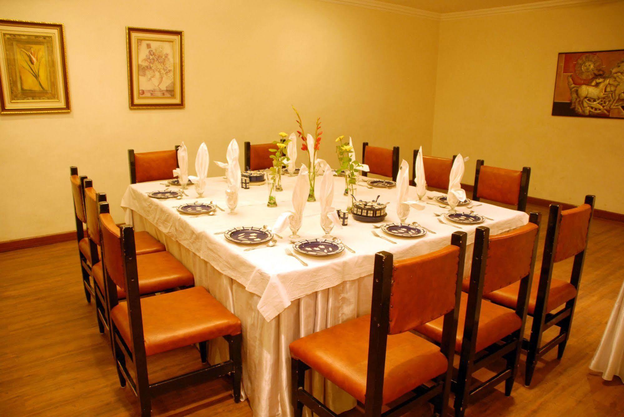 Amarpreet, Chhatrapati Sambhajinagar - Am Hotel Kollection Aurangabad  Luaran gambar